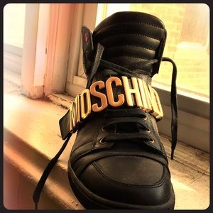 Moschino Lettering Leather Sneaker